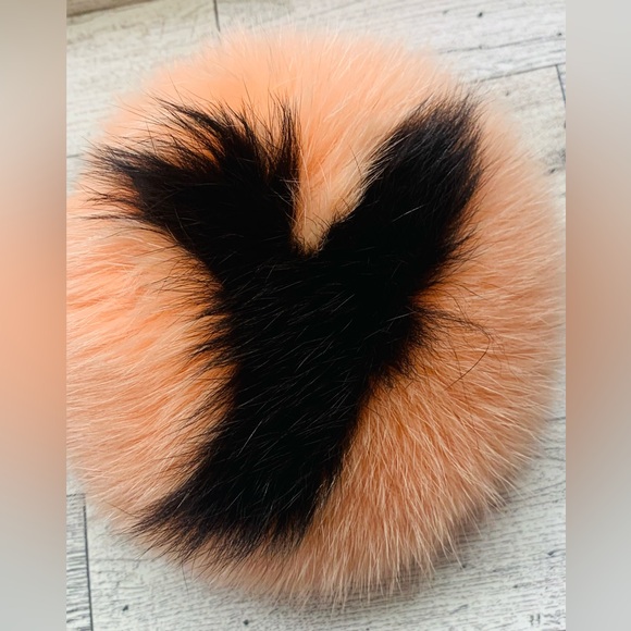 💯 Authentic Fendi Fox Fur Y ABCharm Bag Charm Pink Black - Picture 2 of 5